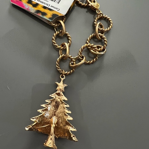 Gypsy South Christmas Tree Charm Bracelet - Picture 4 of 4